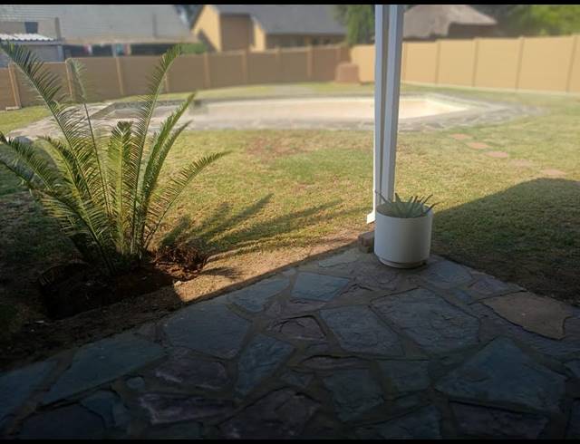 5 bed property for sale in RIDGEWAY